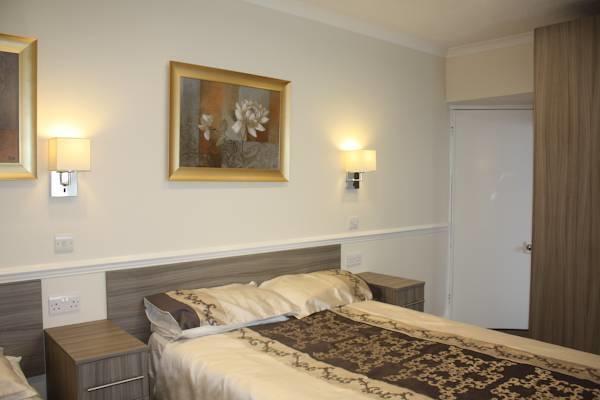 מיינהד Gascony Hotel מראה חיצוני תמונה
